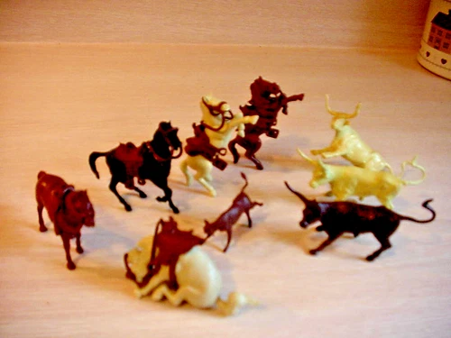 VINTAGE 1950'S  ROY ROGERS HORSES & COWS MARX RANCH PLAYSET # 3986, NICE