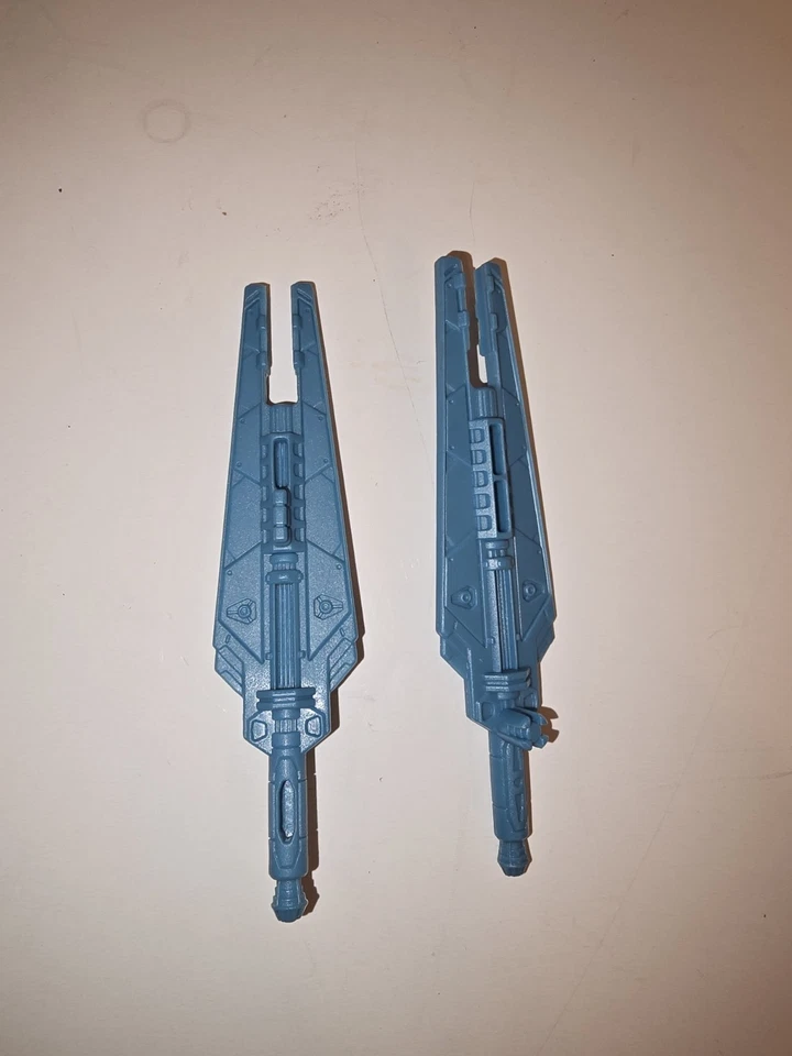 Transformers Combiner Wars Liokaiser Dezarus weapon part Replacement Set Of 2 - Image 2 of 2