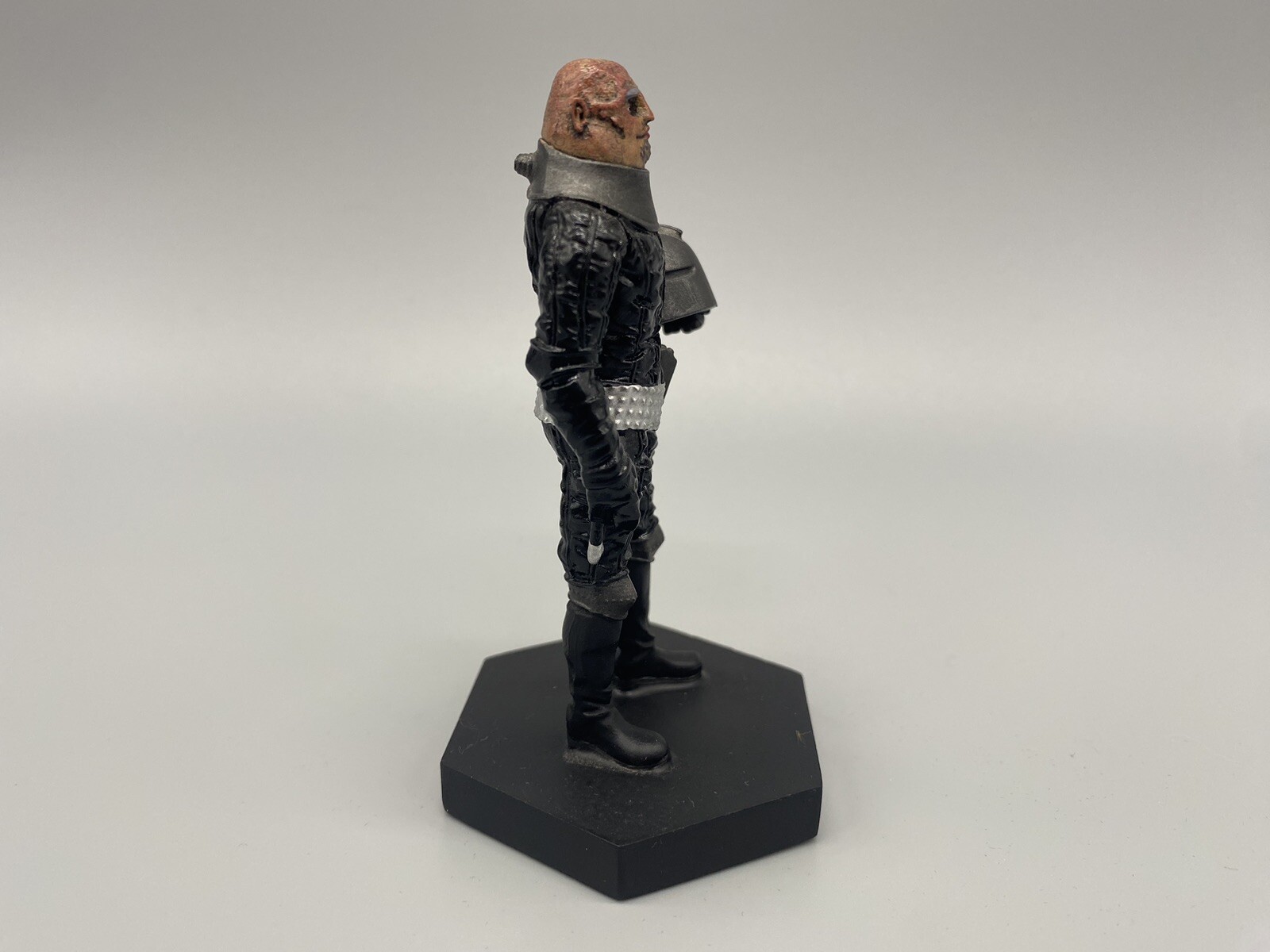 Picture 4 of 5
