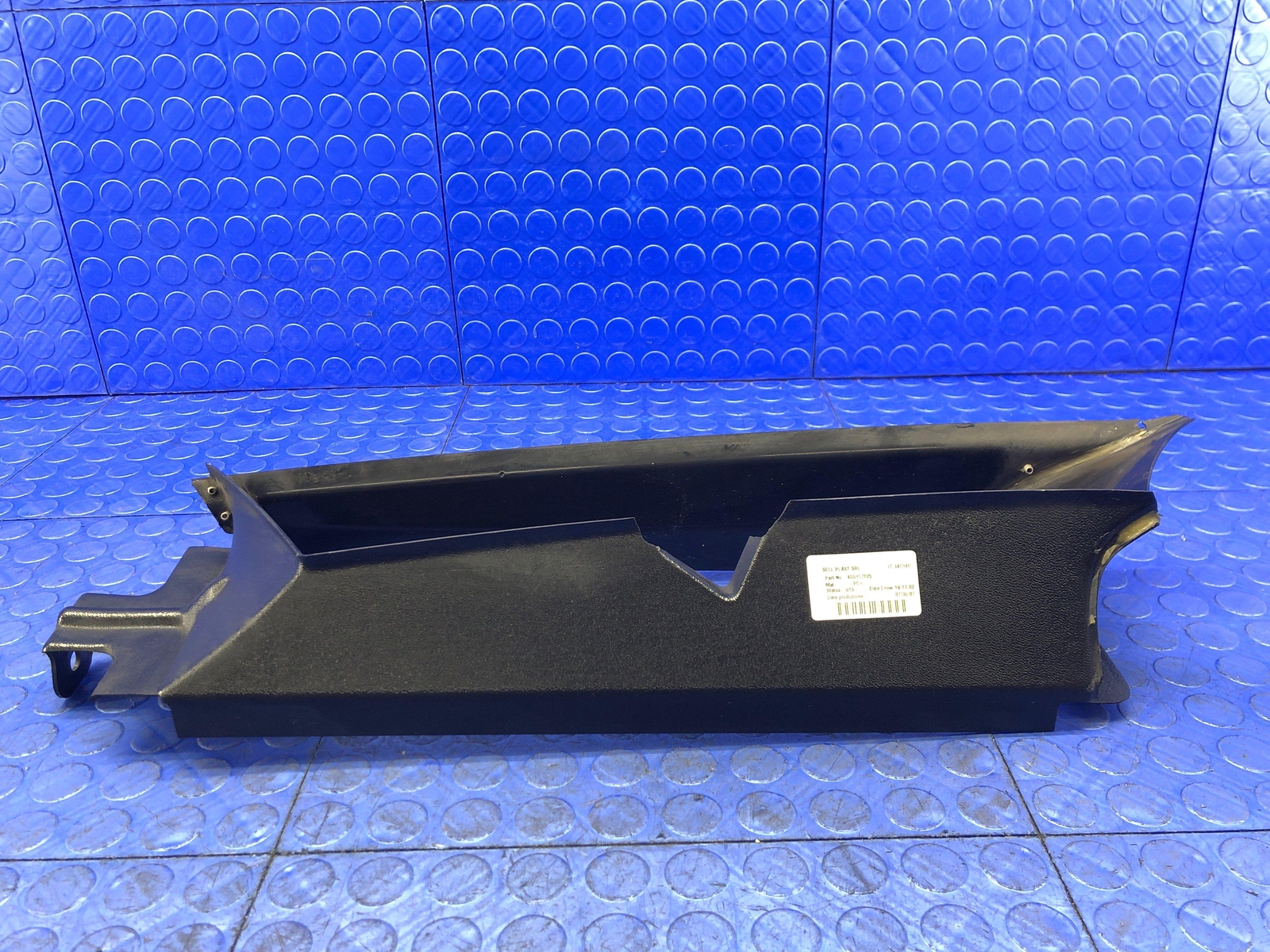 LAMBORGHINI GALLARDO OEM RIGHT SIDE ENGINE OIL COOLER EXIT AIR DUCT 400117335
