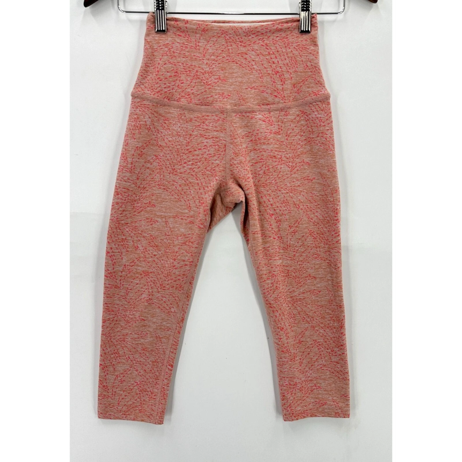 beyond-yoga pull on cropped stretch pattern leggings