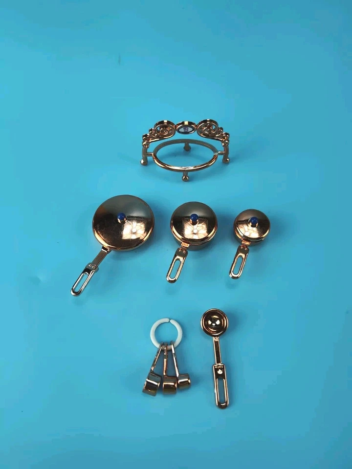 Mattel Vintage Barbie Diorama Dollhouse Pots Pans Kitchen Gold Miniatures Lot - Image 2 of 4