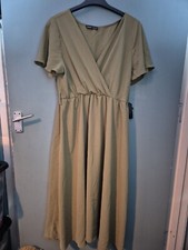 SheIn Size L Large Khaki Green Short Sleeve Wrap Style Midi Dress (225/137/v)