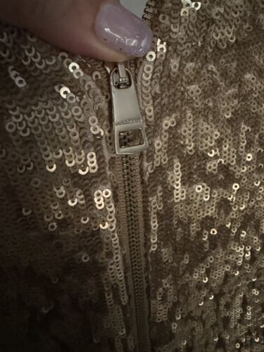 COLLECTIBLE**BURBERRY PRORSUM METAL SEQUINED GOLD DRESS-SIZE 6 - 第 7/8 張圖片