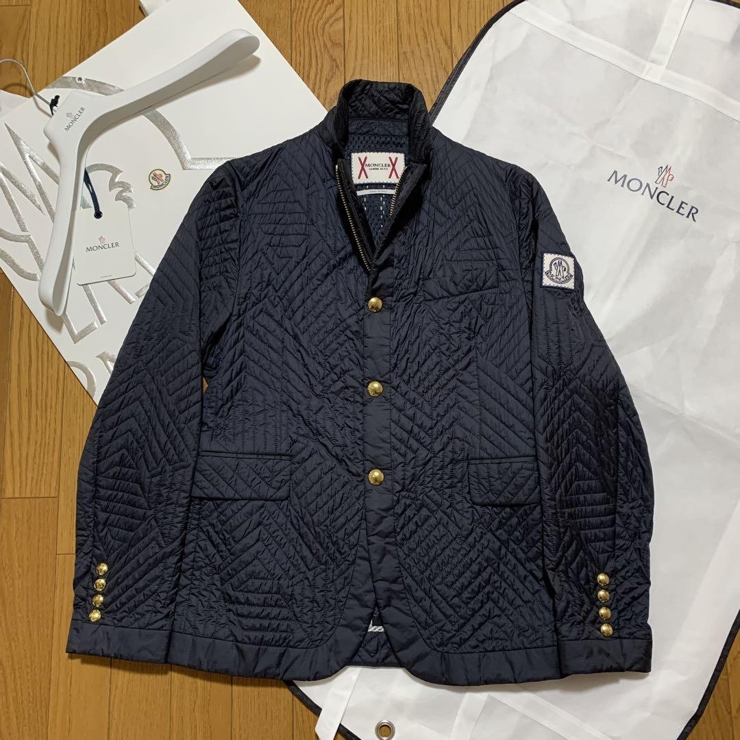 Moncler Gum Blue Quilted Puffer Jacket in Navy 3P29