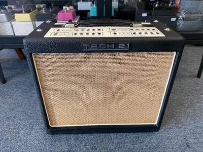 Tech 21 Trademark 10 Guitar Combo Amplifier- USA made 1x8'' Direct Recording VGC