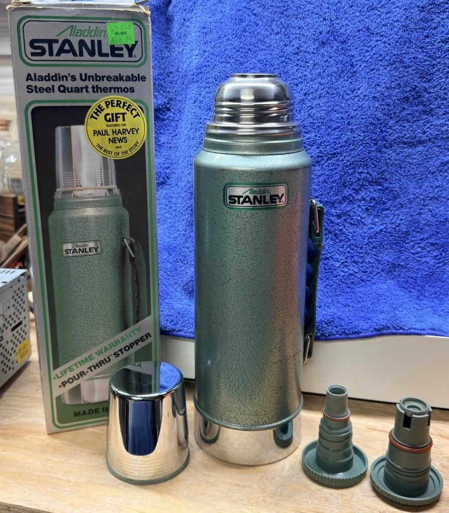 Preços baixos em Stanley Garrafas Térmicas de Metal colecionáveis