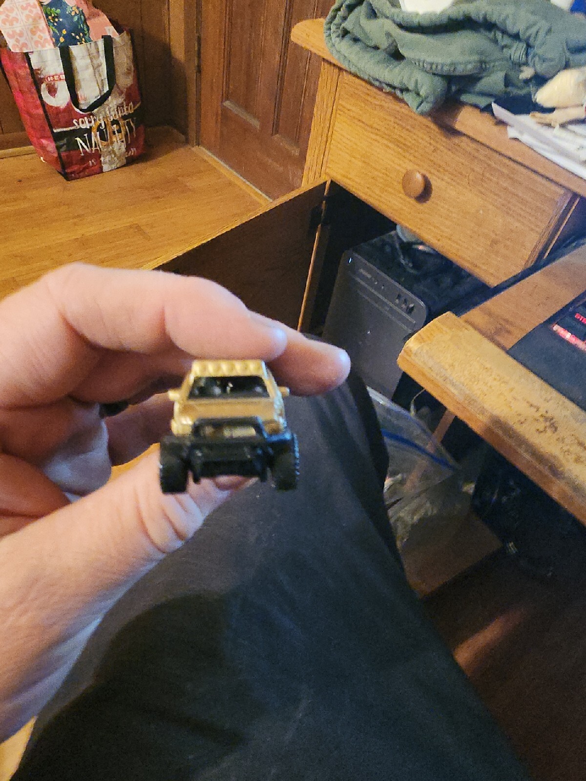 Picture 3 of 5