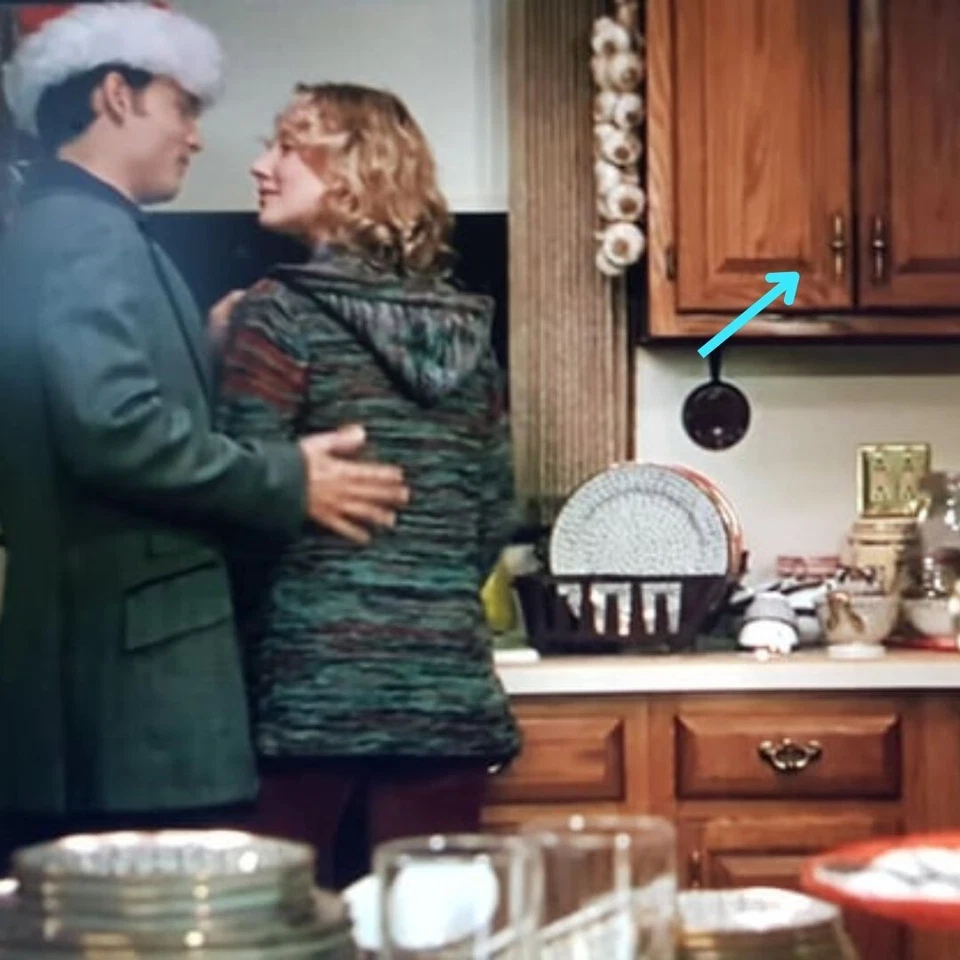 Tirador horizontal moderno vintage de latón de mediados de siglo recuperado Donnie Brasco 1978 Foto 2 de 4