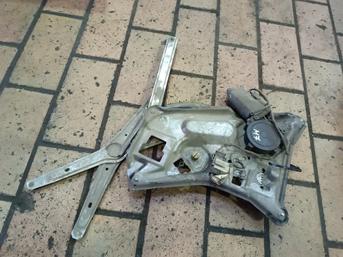 Original BMW 7er E32 Fensterheber Motor Gestänge vorne rechts 0130821242