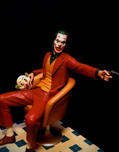 Joker Original Color Two Heads Limited Painted GK Model Collectibles Statue New - Picture 7 of 12
