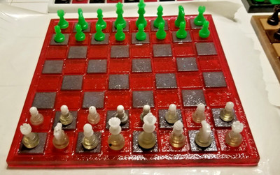 Handmade Silver Grey & Ruby Red Textured Resin Chess Board (14.5'') Complete Set