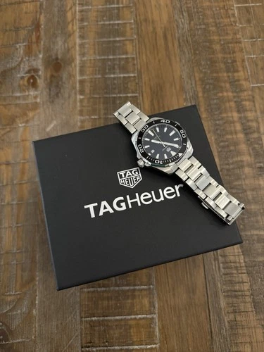 TAG Heuer Aquaracer Men's Black Watch  (41mm quartz version)