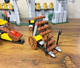 LEGO Castle: Battle at the Pass (8813) - Incomplete