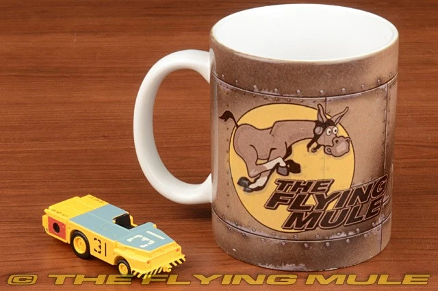 Hobby Master 1:72 MD-3 Mule Tow Tractor USN - Image 4 of 4