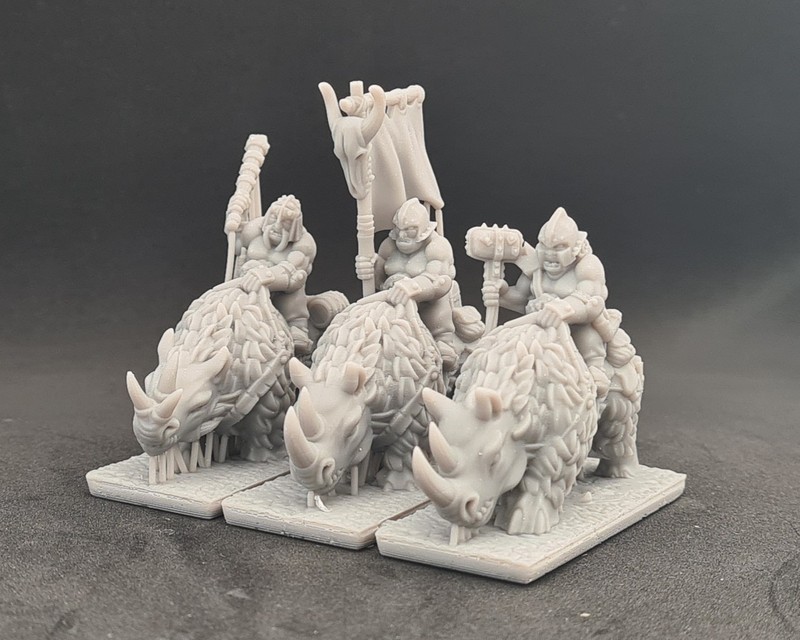 Massive 2000pt + Ogre Army - compatible with Warmaster Revolution 10mm