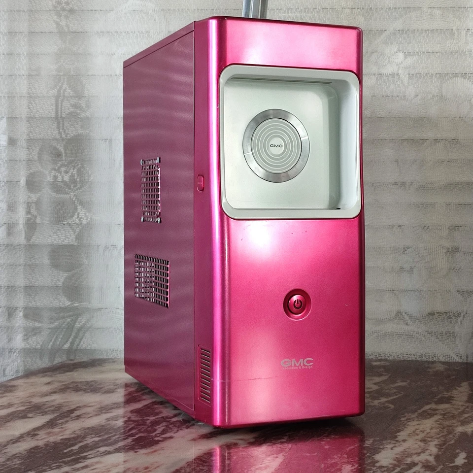 GMC R-2 Toast Multimedia HTPC Retro PC from 2006 - Image 2 of 4