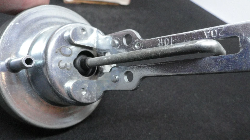 NORS 1968 PONTIAC 8 CYL FIREBIRD GTO TEMPEST РАСПРЕДЕЛИТЕЛЬ ВАКУУМА АВАНС 1973411 - Изображение 4 из 4