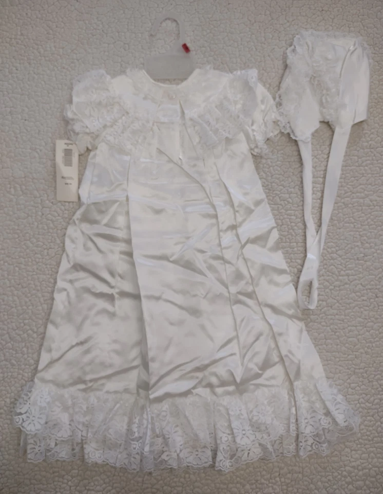 NUEVO CON ETIQUETAS Vestido de Bautizo Vintage Madonna Blanco Encaje Recortado con Gorro 6 - 9 Meses Foto 2 de 4