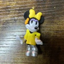 Disney Minnie Mouse Just Play Mini Figure Toy Topper Yellow Flower Shirt Boots