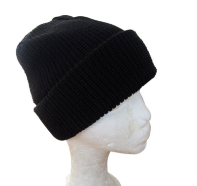 Restposten 12 schwarze Winter Watch Caps - dicke Strickmütze warm Outdoormütze