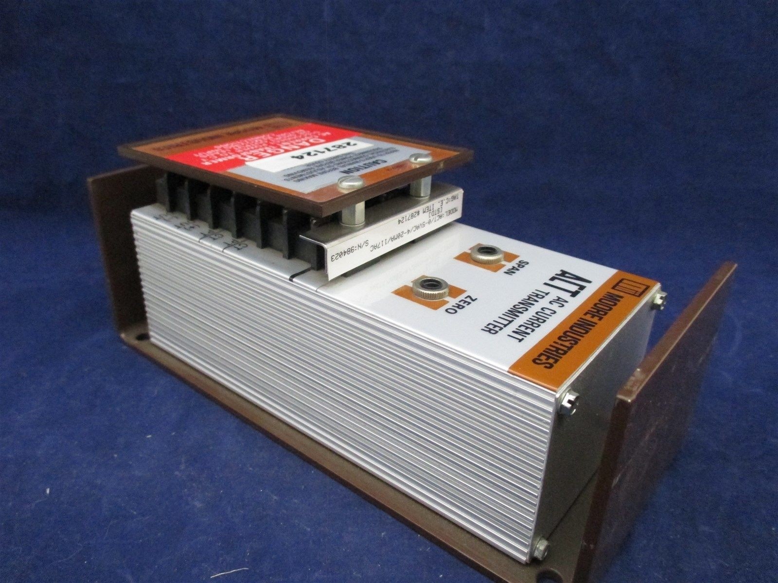 Moore Industries ACT/0-5VAC/4-20MA/117AC AC Current Transmitter