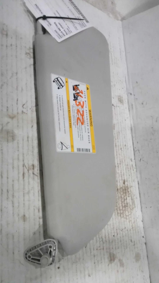 2019 Mercedes-Benz Metris Sun Visor White OEM Used 623361 117K Miles — 第 2/4 张图片