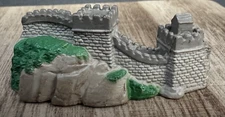 Safari Ltd. Great Wall of China Miniature Building Figure World Landmark