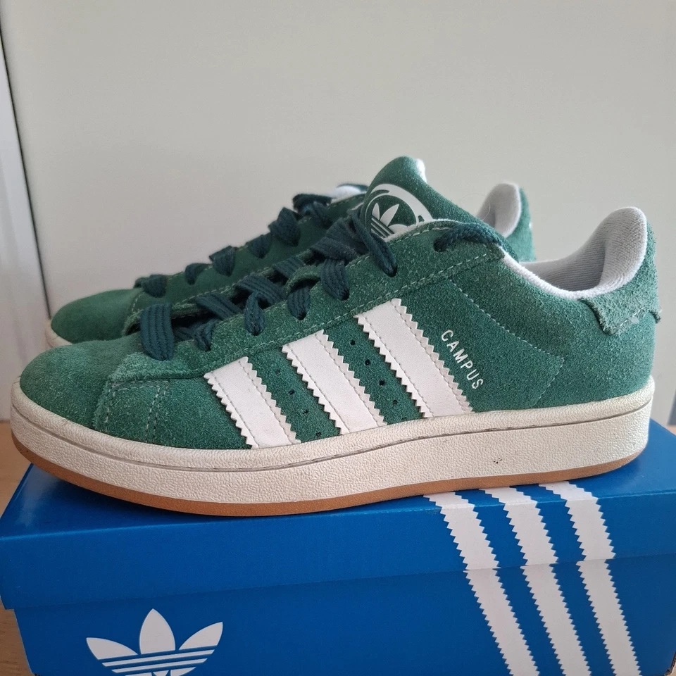 Baskets Adidas Campus 38 vert blanc daim semelle gomme - Photo 1/3