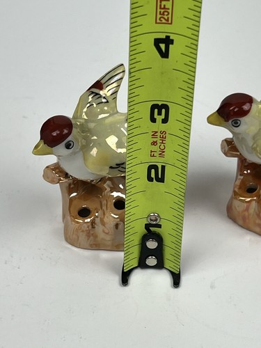 2 Vintage Japanese Porcelain Figural Bird & Floral Design Flower Frogs - Picture 10 of 11