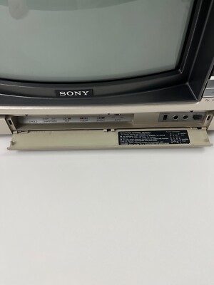 Vintage Sony Trinitron Color 15' GAMING TV KV-1547RX Made 1983