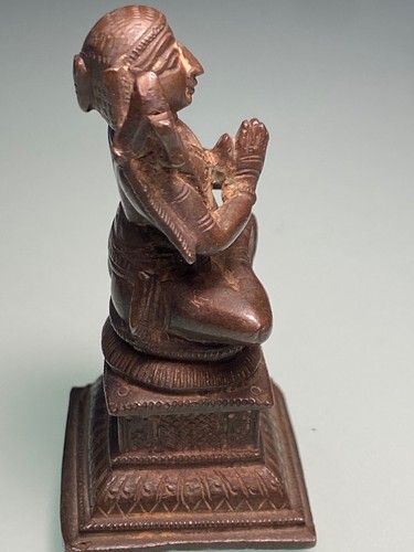 Una de las estatua de bronce de Buda más pequeñas del mundo 6,3 cm de alto, 98,6 gm, siglo XVIII - Imagen 13 de 15