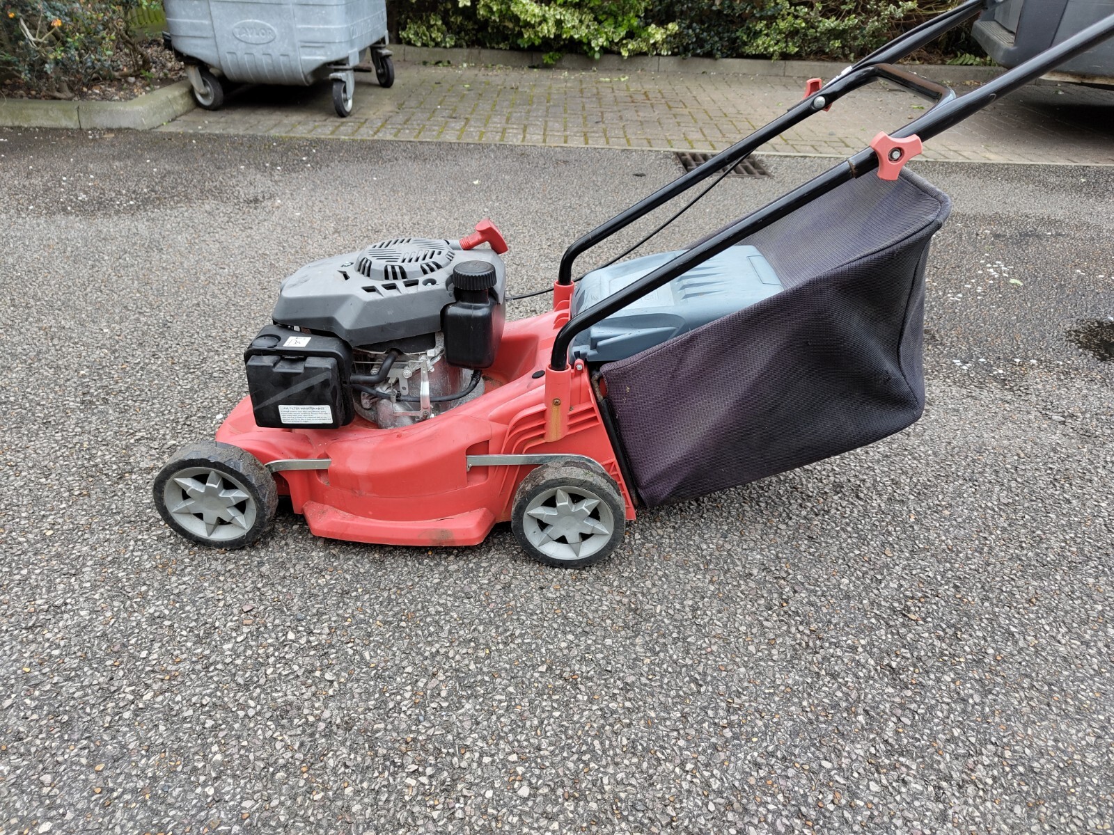 Used Petrol Sovereign XSS40H2 Lawn Mower eBay