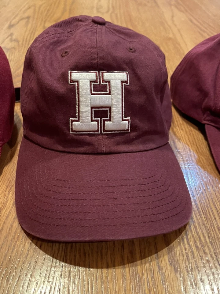 Gorras de béisbol de la Universidad de Harvard REGALO de Navidad para estudiantes y familias recién aceptados Foto 4 de 4