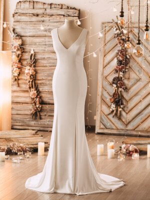 Simple Satin Mermaid Wedding Dresses V-Neck Black/Ivory Bridal Gowns Train | eBay Simple Satin Mermaid Wedding Dresses V-Neck Black/Ivory Bridal Gowns Train | eBay