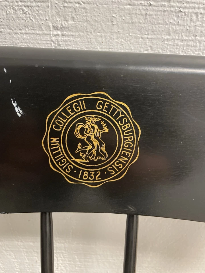 Sillón Windsor Gettysburg College S. Bent &Bros. Hecho en EE. UU. Foto 3 de 4