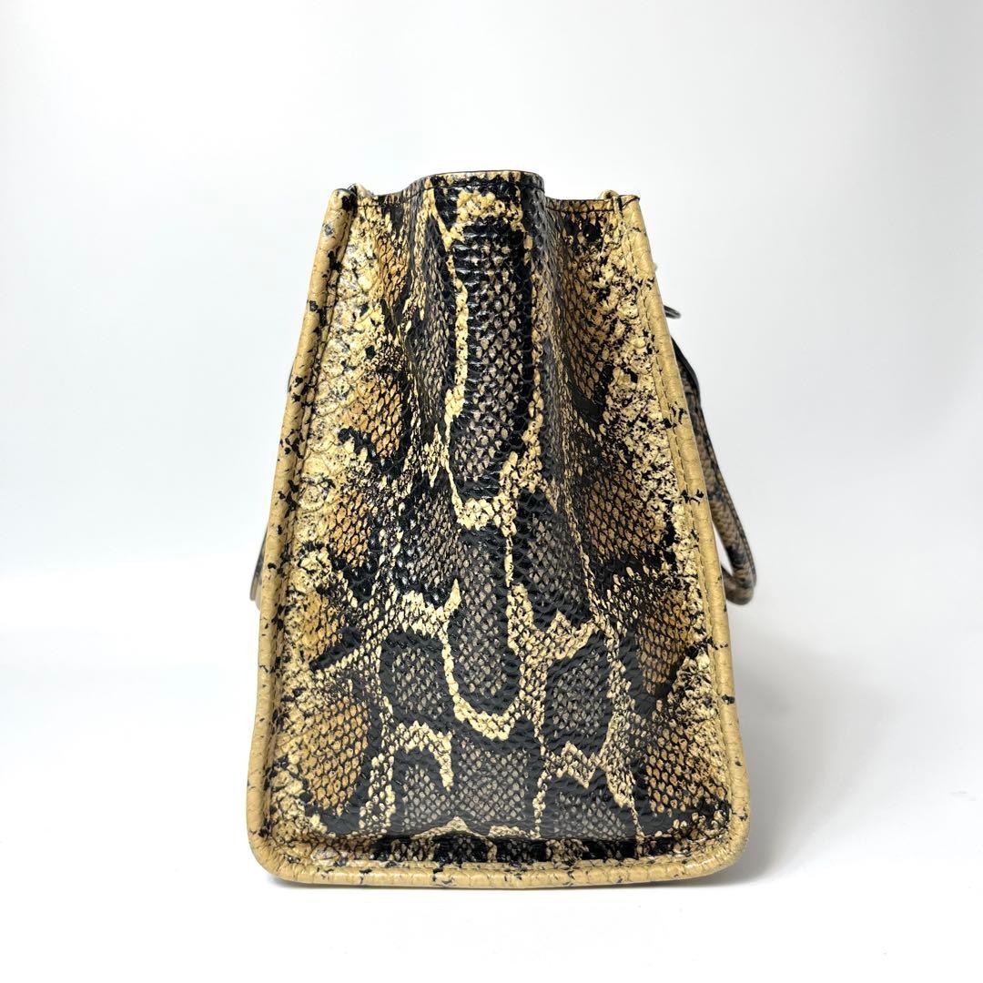 COACH rare Beautiful  Tote Bag Python Embossed 37… - image 4