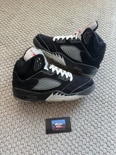 Size 9- Air Jordan 5 Black Metallic Reimagined 2025 Pre-Owned HF3975-001