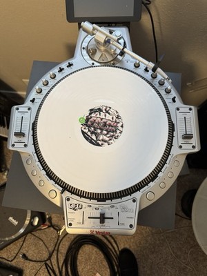 Vestax QFO Turntable Direct Drive DJ Turntable DJ Mixer Portable All In One