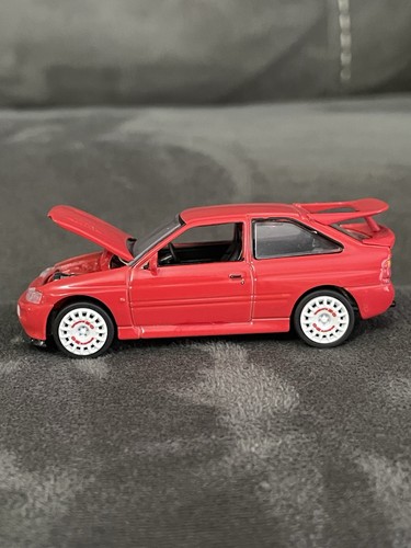 Greenlight 1/64 1995 Red Ford Escort RS Cosworth Custom White OZ Wheels - Picture 21 of 23