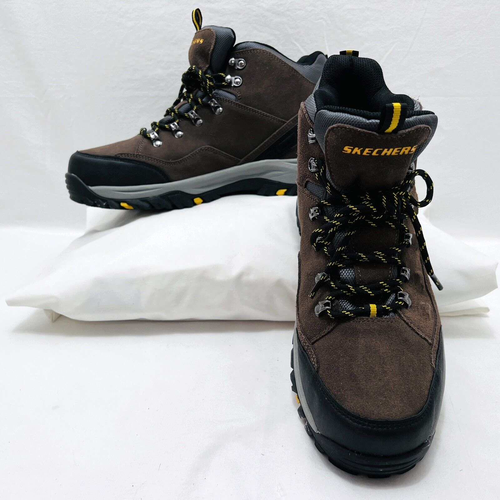 NEW Skechers relaxed fit Air-Cooled 
