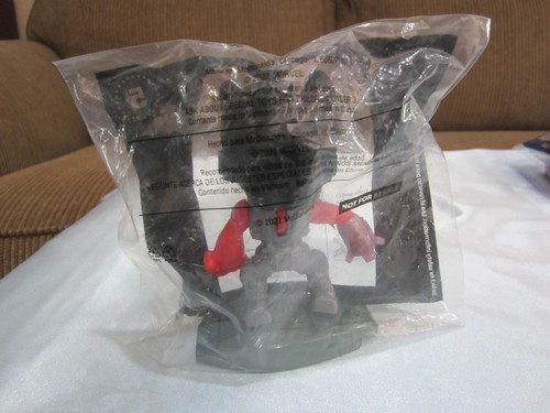 Giocattolo Happy Meal McDonald's 2022 Marvel Wakanda Forever BATTLE BLACK PANTHER #5 - Foto 4 di 8