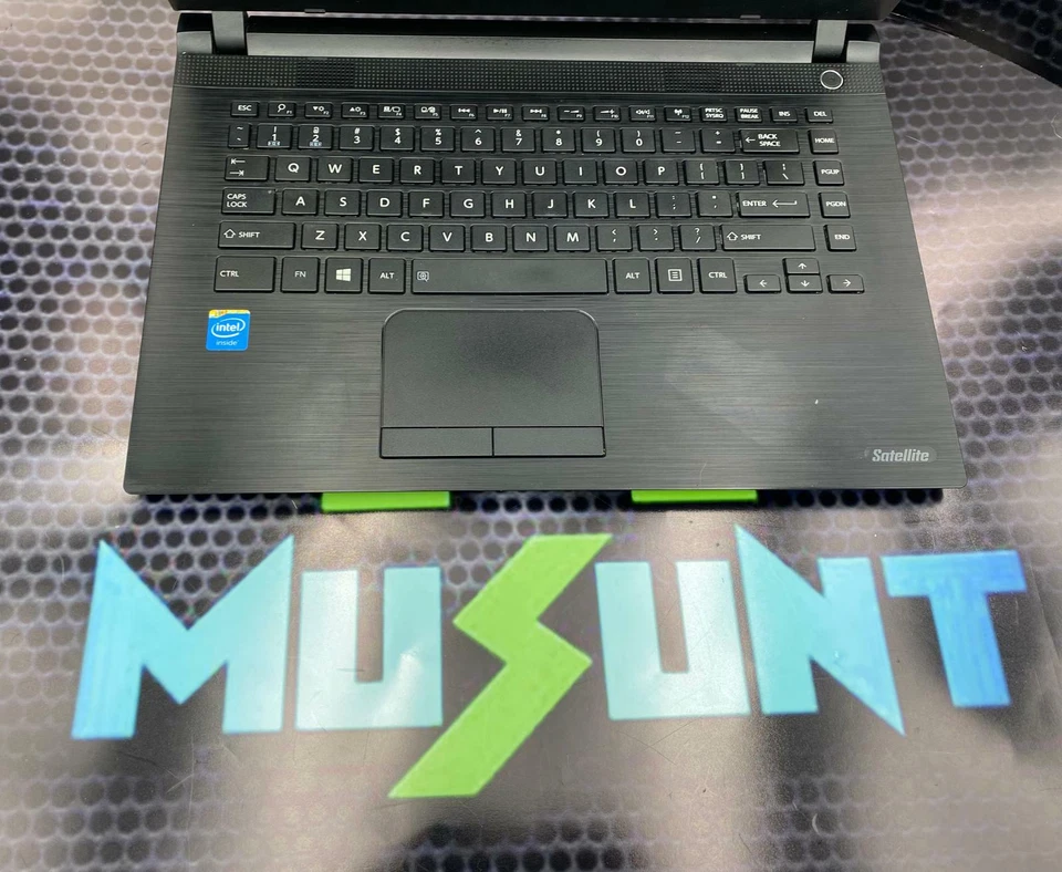 Toshiba Satelite CL45, 2 ГБ RAM, 64 ГБ SSD, прочитайте описание - Изображение 2 из 4