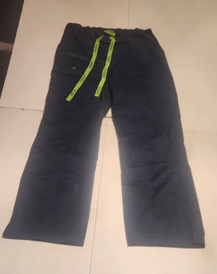 crocs scrubs navy blue size medium / SMALL MARK ON LEG SEE PHOTO - Image 2 of 4