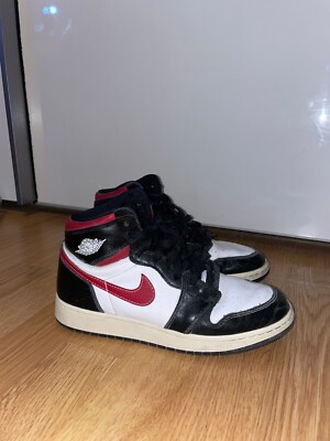 Nike Air Jordan 1 Retro High OG Gym red