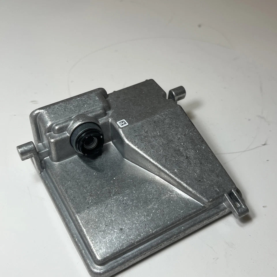 2016 VOLKSWAGEN GOLF WINDSHIELD MOUNTED FRONT VIEW CAMERA 5Q0980653G OEM - Imagem 2 de 4