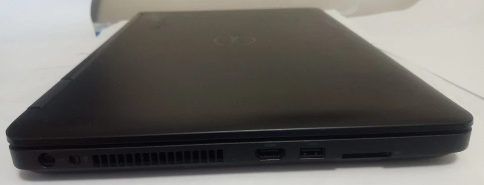 Laptop Dell Latitude E5540: 15,6", i3-4030U@1,9 GHz, SSD de 12 GB 512 GB, HDMI, USB, BT Foto 4 de 4