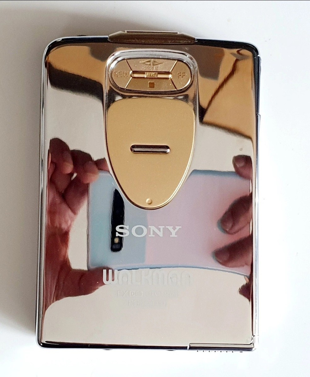 New SONY WALKMAN WM-EX1HG 15th ANNIVERSARY LIMITED EDITION CHROME