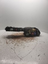 2001-2002 Toyota Sienna Fuse Box Engine Without Tow Package Oem 1069815 2001-2002 Toyota Sienna Fuse Box Engine Without Tow Package Oem 1069815