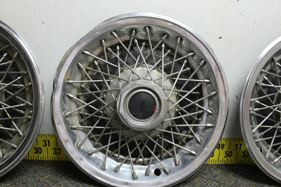 OEM GM Set 4 14" Wire Hub Caps 10014237 1980-81 Pontiac Grand Prix/LeMans (1562) - Image 4 of 4